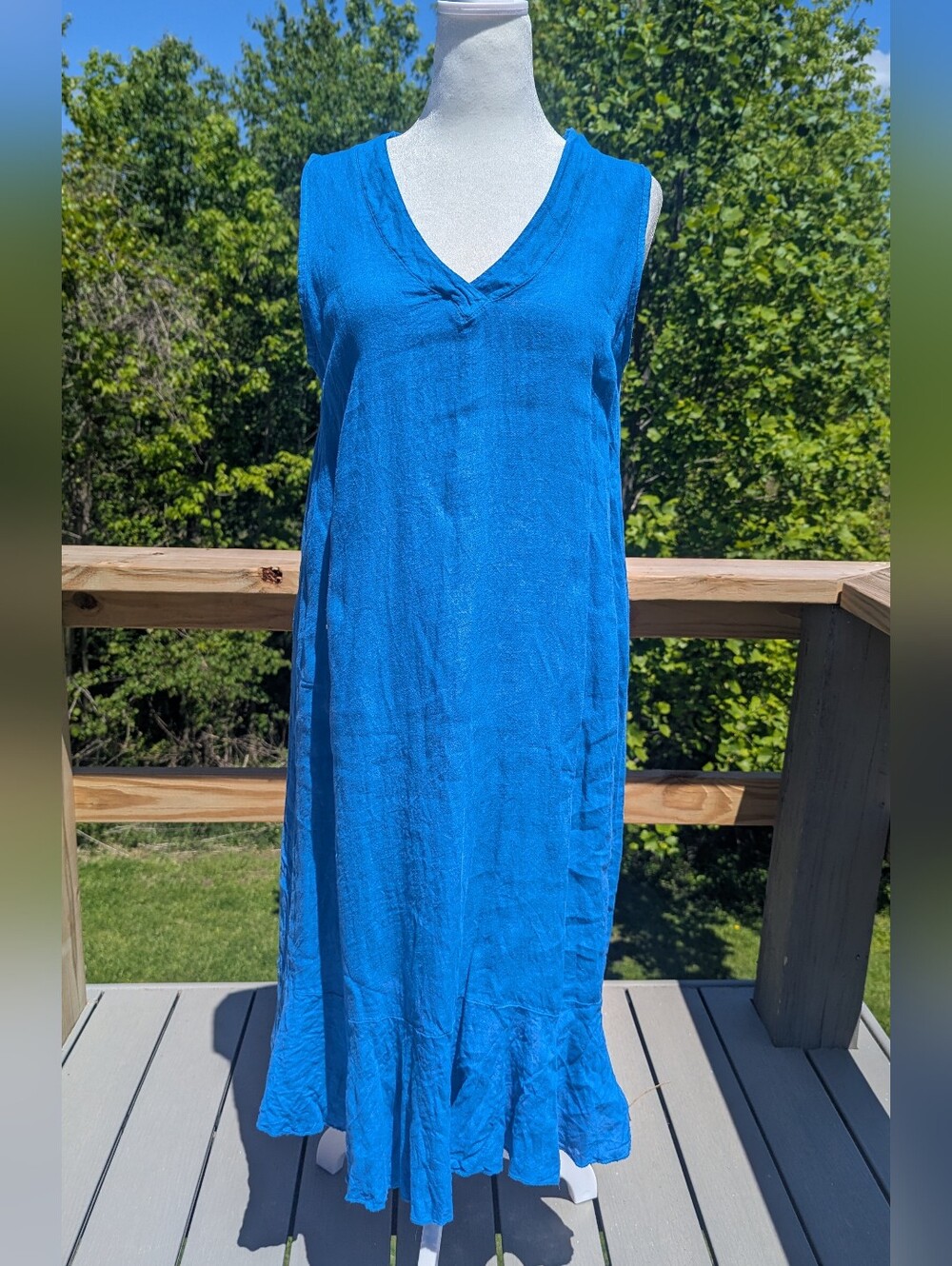 100% Linen V-Neck Maxi Dress in Bright Blue Size Medium